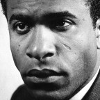 Fanon reprend vie dans L’insurrection de l’âme de Raphaël Confiant