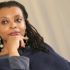 En refermant Rouge impératrice, on se surprend à rêver à un monde, à une langue à construire