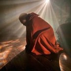 Affreusement beaux : Quand l’art et le théâtre s’emparent du réel