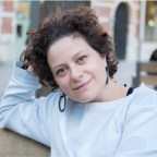 Comment raconter un pays en mutation, en prise avec un processus de délitement ?